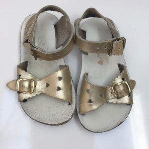 Sun San sweet heart sz 6 gold sandals